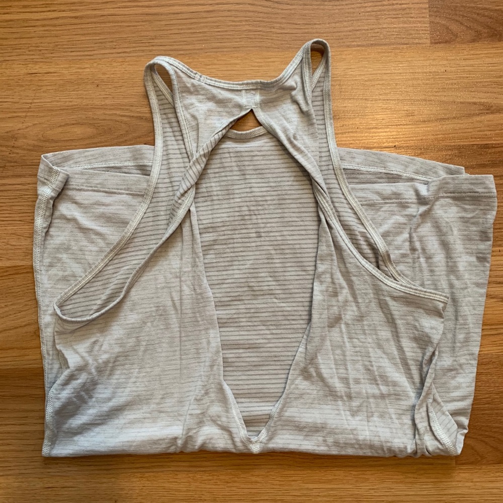 Lululemon High Neck Tank - Picture 3 of 4